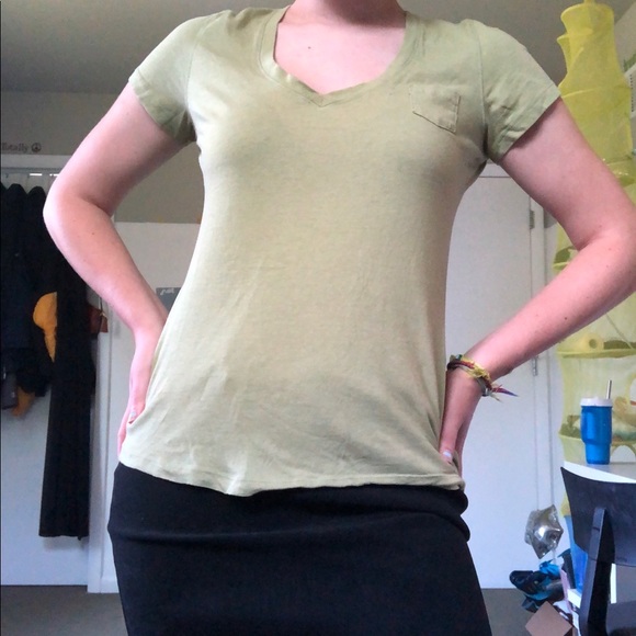 Green Top - Picture 2 of 4